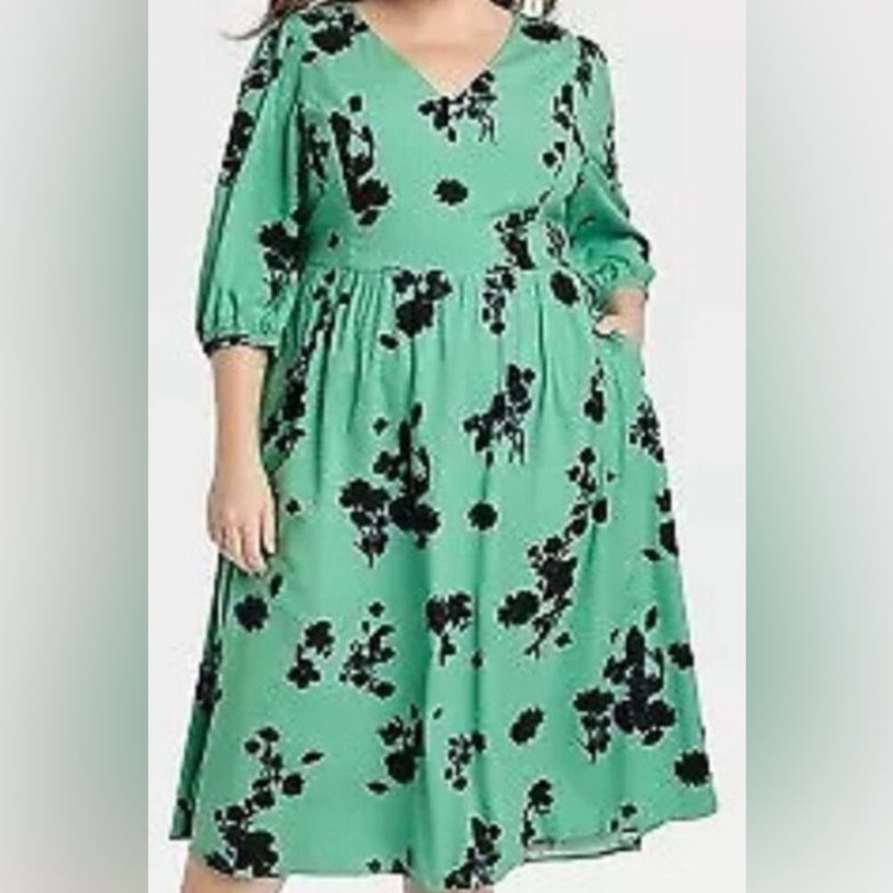 AVA & VIV size XXL Green Dress with Black Floral Pattern & 3/4 length sleeves